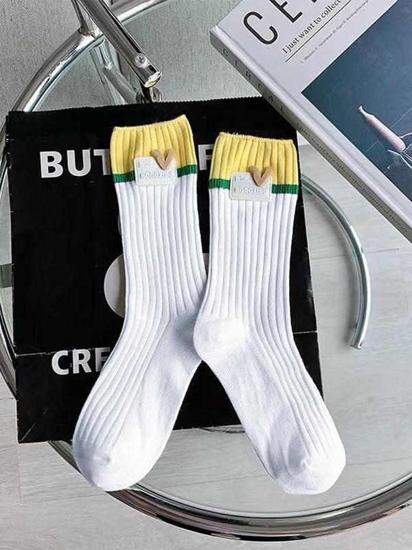 Women's 4 Pairs Heart & Colorblock Print Crew Socks, Casual Moisture Wicking Socks, Soft Comfy Breathable Socks For All Seasons Daily Wear